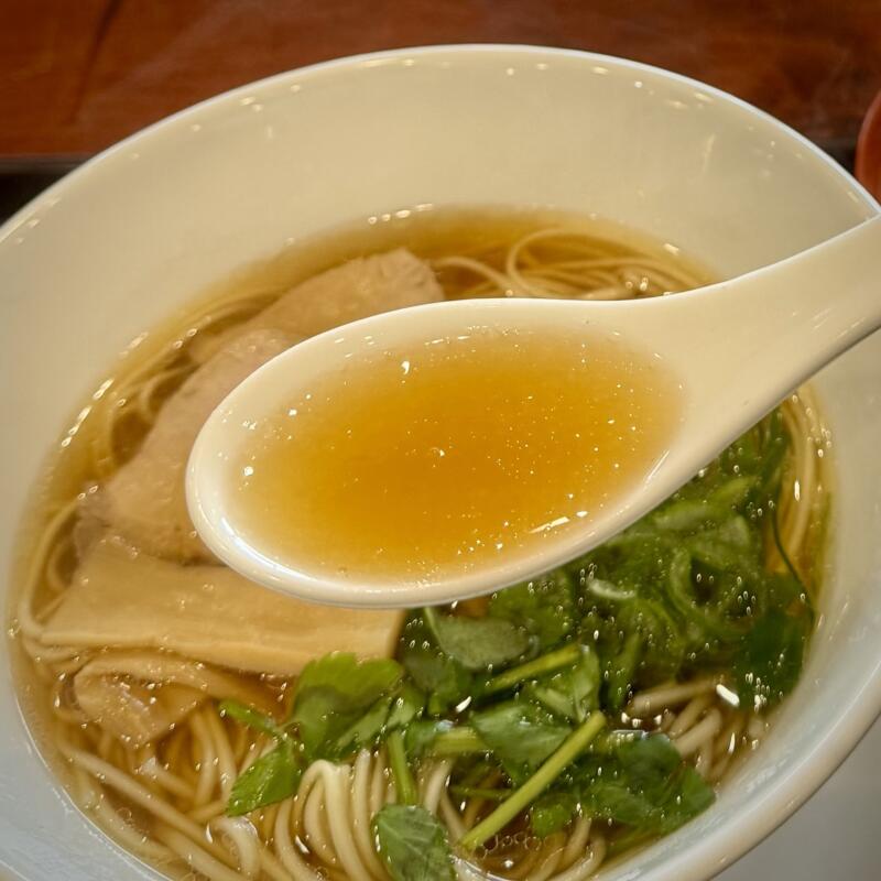 麺屋 稲庭養助本店 秋田県湯沢市稲庭町 佐藤養助 新庄 湯沢駅 稲庭中華そば 稲庭ラーメン 醤油ラーメン 比内地鶏の炊き込みご飯 比内ご飯セット スープ