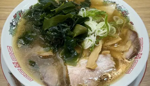 朝らぁ麺のぞいち＠秋田市大町にて中華そばをオーダー！ちゃん系ラーメンな豚出汁にニラ辛薬味を加えて江戸系カスタマイズも可能な朝ラーの新店♪