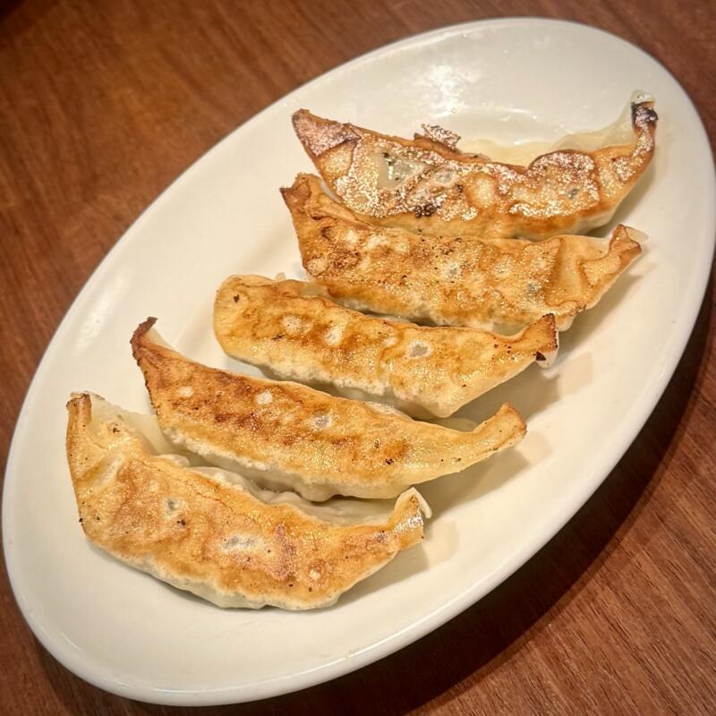 紅虎餃子房 イオンモール秋田店 秋田県秋田市御所野地蔵田 イオンモール秋田1F こまちダイニング やみつき餃子 5個 ギョーザ