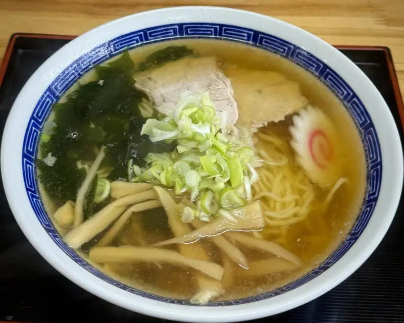 いわはなや食堂 山形県西置賜郡飯豊町手ノ子 手ノ子駅 置賜総合病院前 中華そば 醤油ラーメン