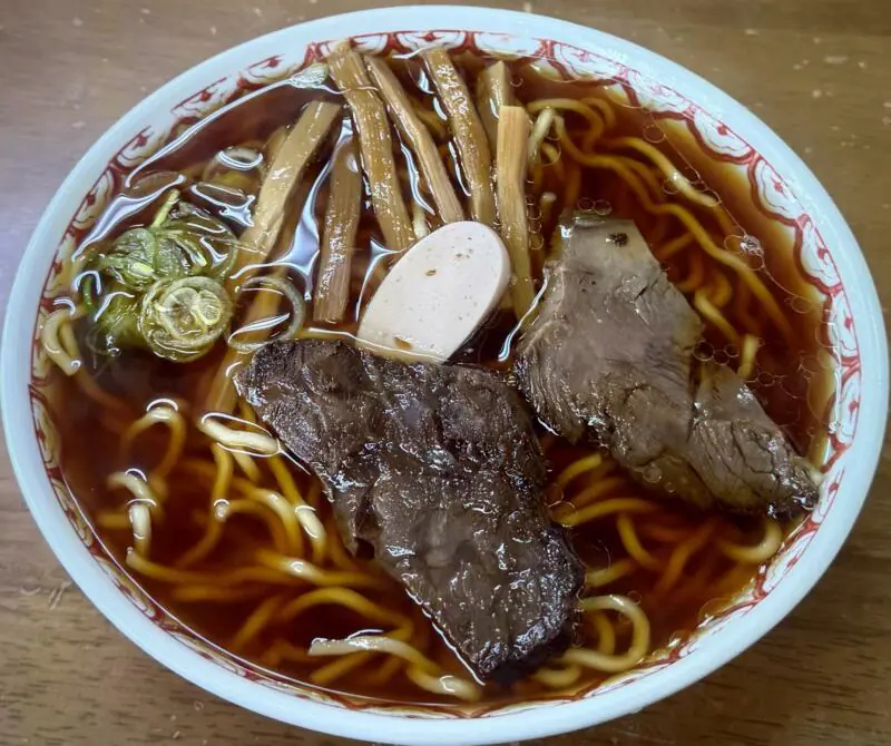 かめや食堂 山形県長井市今泉 今泉駅前角 中華そば 小盛 長井ご当地 馬肉ラーメン 醤油ラーメン