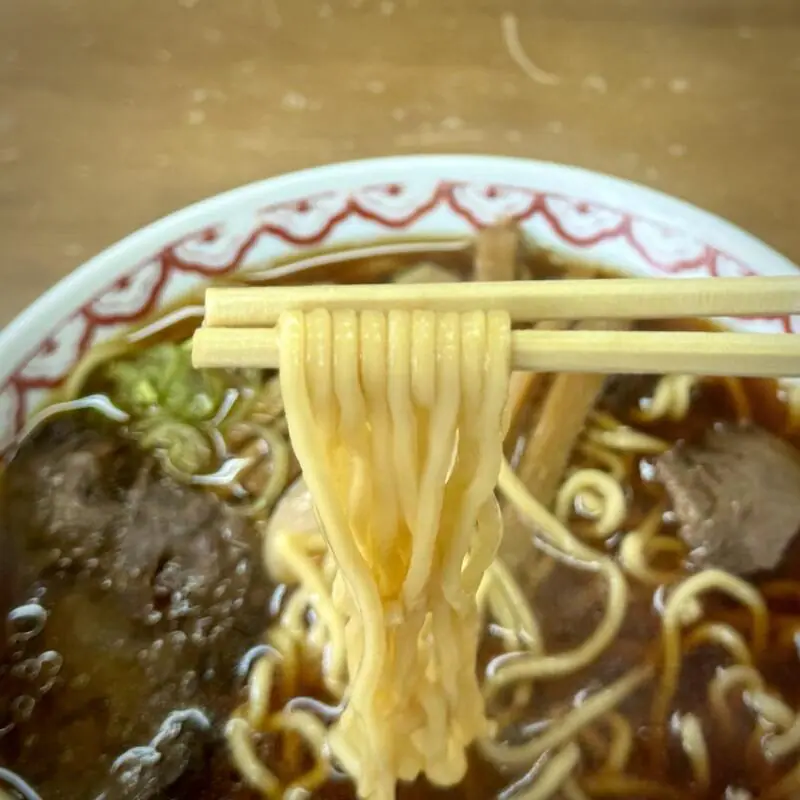 かめや食堂 山形県長井市今泉 今泉駅前角 中華そば 小盛 長井ご当地 馬肉ラーメン 醤油ラーメン 麺