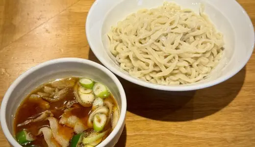 純手揉み中華 れん＠福島県喜多方市寺町にて辛ネギ豚つけ麺をオーダー！ミシュランガイド6年連続掲載の早稲田の名店・らぁ麺 やまぐちの店主さんが地元会津地方でプロデュースした話題の新店♪