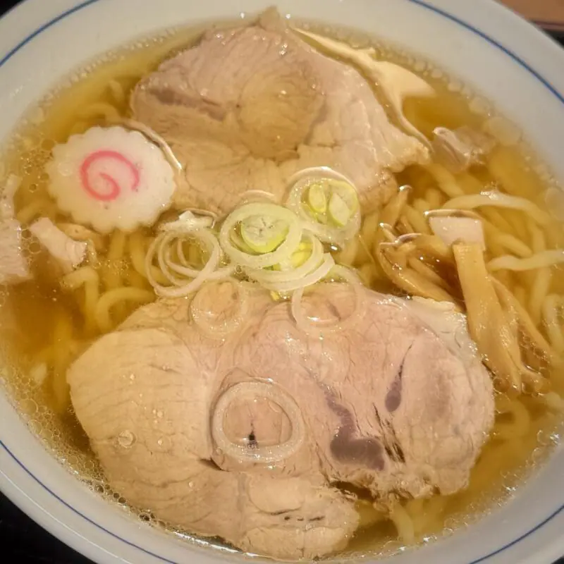 ひとつぶの麦 福島県喜多方市松山町鳥見山 有隣病院前 喜多方駅 銀の支那そば 醤油ラーメン 具