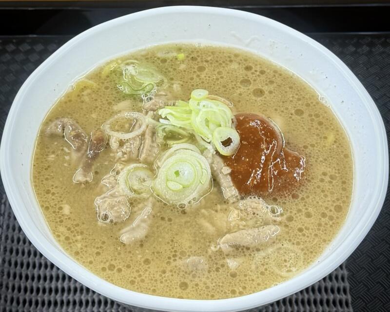食ってく！持ってく！八幡平ポーク 秋田県南秋田郡大潟村 道の駅 おおがた内 辛味噌ホルモンラーメン 辛みそホルモンラーメン