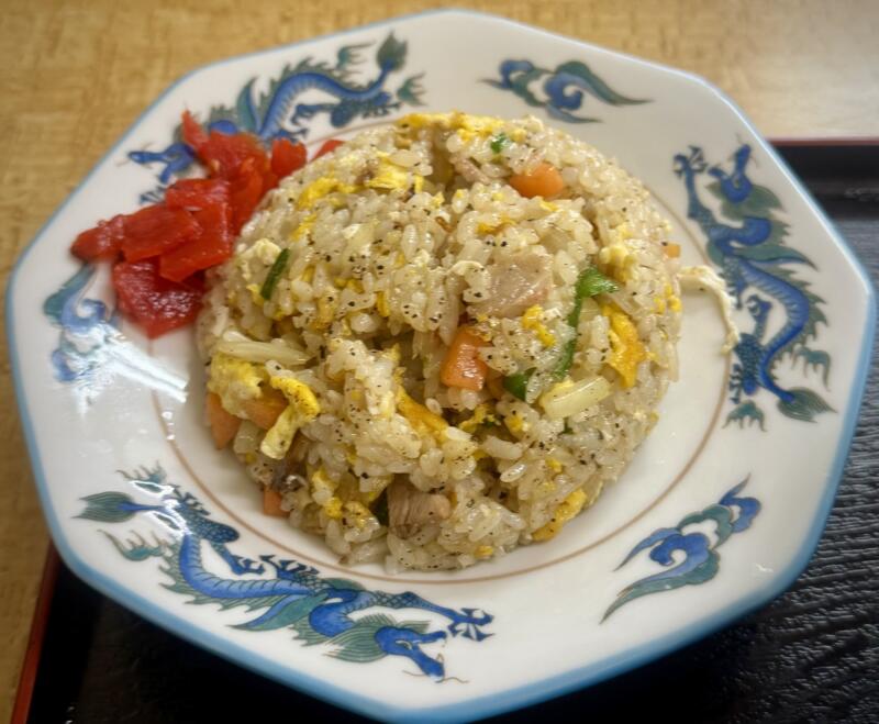 くろ丸食堂 黒丸食堂 くろまる食堂 秋田県湯沢市湯ノ原 湯の原 湯沢駅 半チャーハン 半炒飯