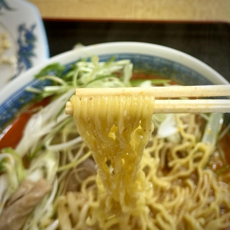 くろ丸食堂 黒丸食堂 くろまる食堂 秋田県湯沢市湯ノ原 湯の原 湯沢駅 ネギ味噌ホルモンラーメン 麺