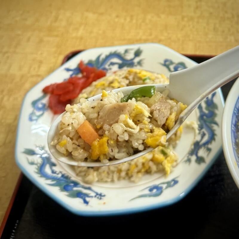 くろ丸食堂 黒丸食堂 くろまる食堂 秋田県湯沢市湯ノ原 湯の原 湯沢駅 半チャーハン 半炒飯