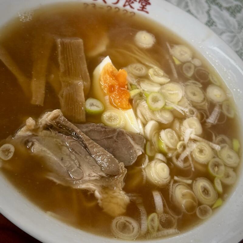 びっくり食堂 秋田県鹿角市花輪 旭町通り 鹿角花輪駅 中華そば 醤油ラーメン 具