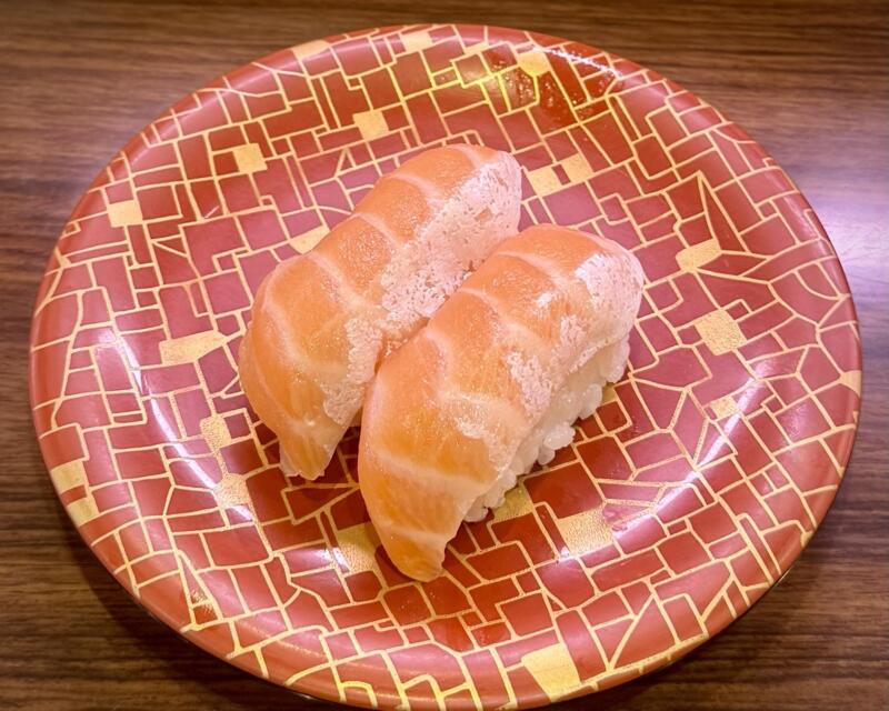 ファミリー寿し 一番星 回転寿司 秋田県鹿角市花輪 市役所前 鹿角花輪駅 半ラーメン 醤油ラーメン とろサーモン 鮭