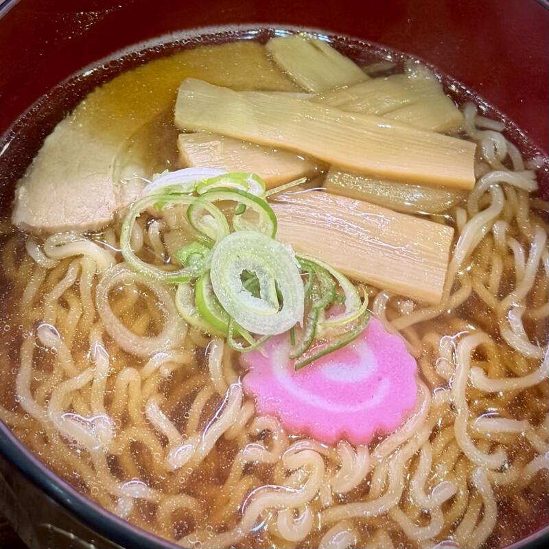ファミリー寿し 一番星 回転寿司 秋田県鹿角市花輪 市役所前 鹿角花輪駅 半ラーメン 醤油ラーメン 具