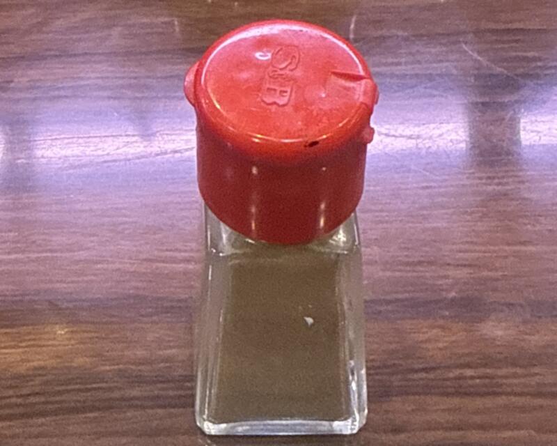 ファミリー寿し 一番星 回転寿司 秋田県鹿角市花輪 市役所前 鹿角花輪駅 半ラーメン 醤油ラーメン 味変 調味料