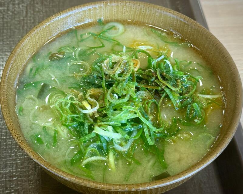 すき家 7号秋田土崎店 秋田県秋田市土崎港相染町 砂山 国道七号線側 上飯島駅 辛味ねぎとん汁みそらーめん 豚汁 味噌ラーメン