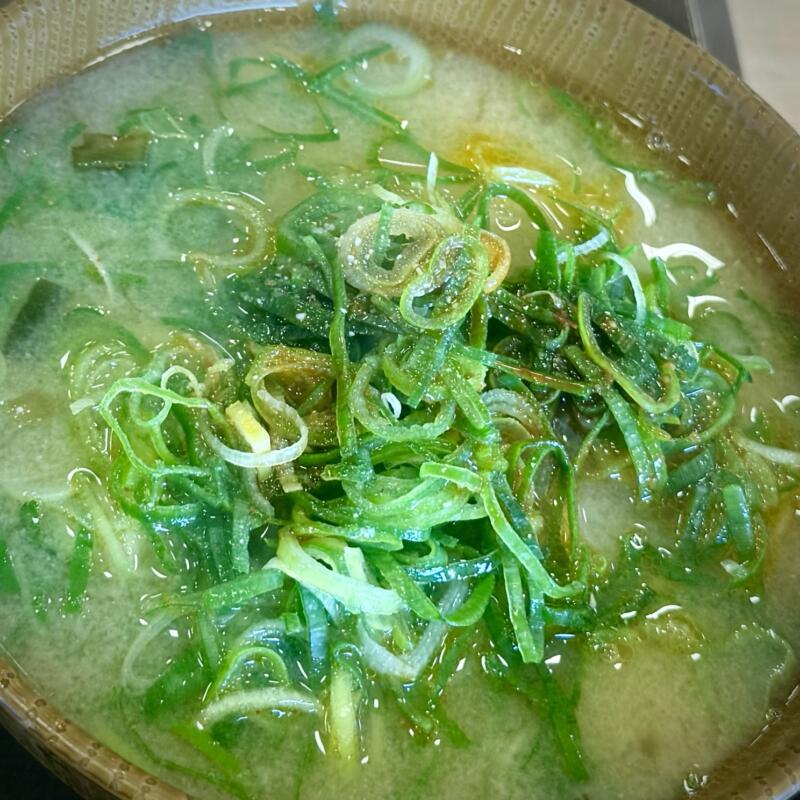 すき家 7号秋田土崎店 秋田県秋田市土崎港相染町 砂山 国道七号線側 上飯島駅 辛味ねぎとん汁みそらーめん 豚汁 味噌ラーメン 具