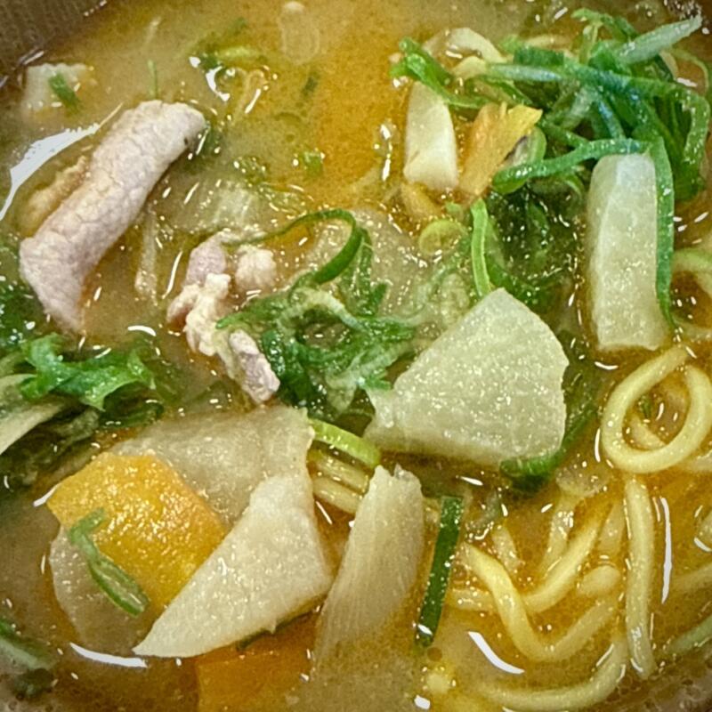 すき家 7号秋田土崎店 秋田県秋田市土崎港相染町 砂山 国道七号線側 上飯島駅 辛味ねぎとん汁みそらーめん 豚汁 味噌ラーメン 具