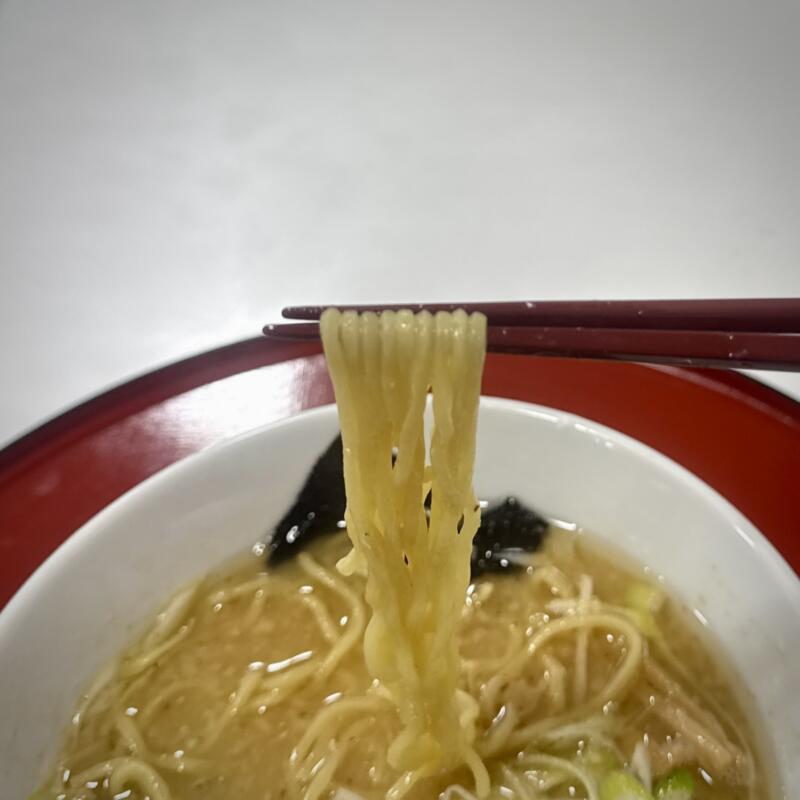 お食事処 山水 レストラン山水 秋田県秋田市添川 温泉センター りらっくす内 味噌ラーメン 麺