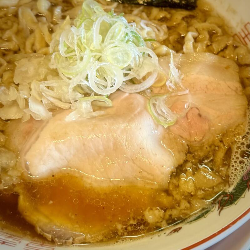 RAMEN TOKI ラーメントキ 秋田県秋田市外旭川 スーパードラックアサヒ外旭川店敷地内 ナイス入口 泉外旭川駅 TOKICHAN RAMEN トキチャンラーメン ケンちゃんラーメンインスパイア 背脂醤油ラーメン 具