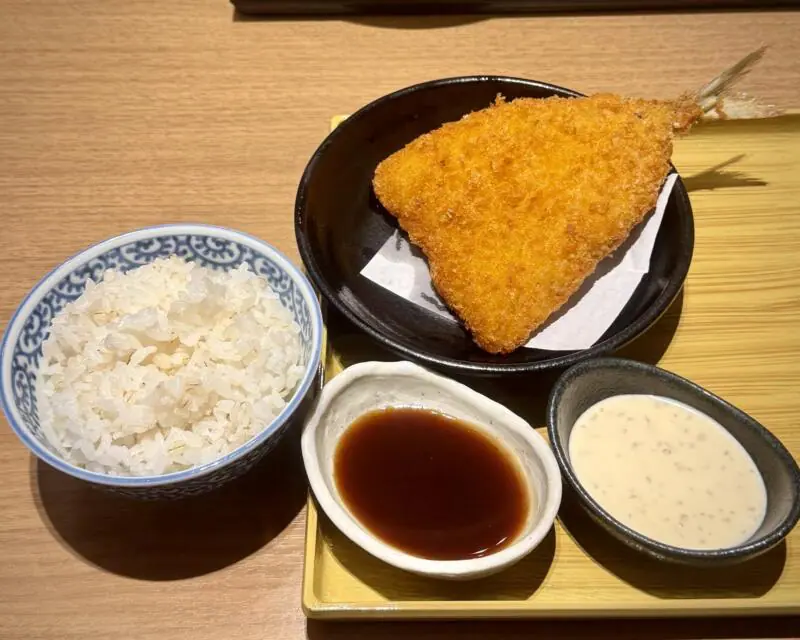 おひつごはん 四六時中 大曲店 秋田県大仙市和合 イオンモール大曲1階 飯詰駅 大判アジフライ 鯵フライ 麦ご飯 麦ごはん