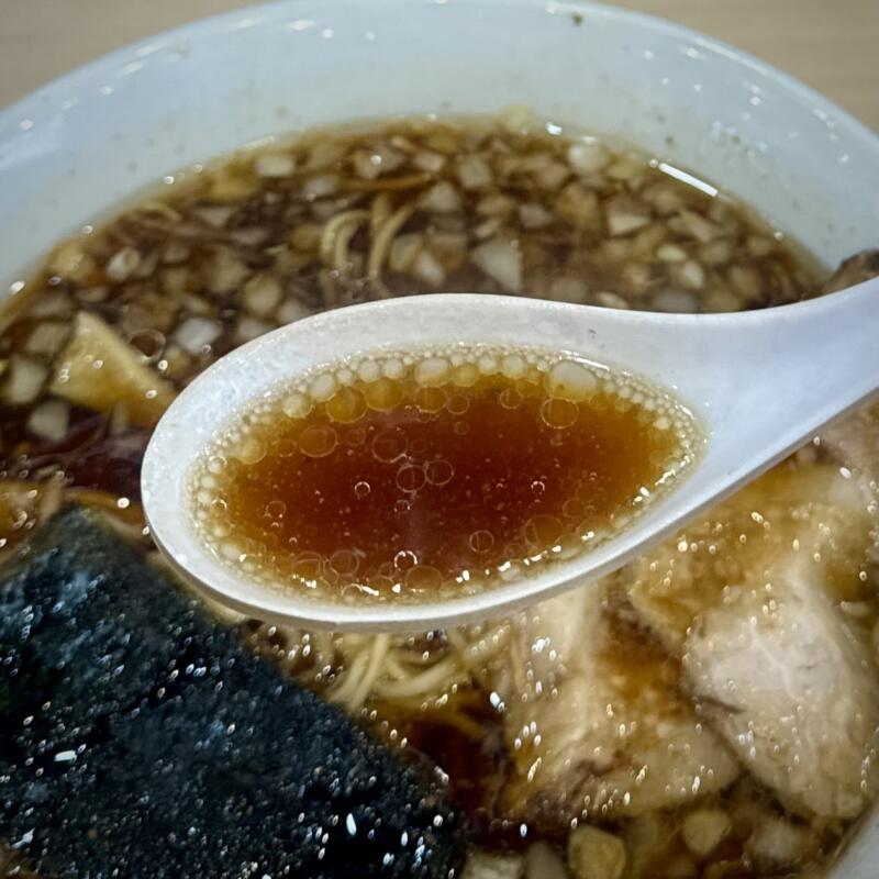 ぐうらーめん 千葉県山武市成東 辺田 成東駅 ぐうらーめん 竹岡式ラーメン 竹岡ラーメン 濃口醤油ラーメン スープ