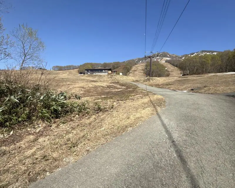 ミハラステラス 秋田県仙北市田沢湖生保内 たざわ湖スキー場 ぎんれいエリア ステーキハウスぎんれいのグリーンシーズン営業 徒歩で登る