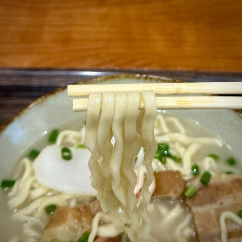 高梨商 イオンモール大曲店 古民家食堂 キッチリカー 秋田県大仙市和合 飯詰駅 沖縄そば 沖縄ご当地ラーメン 麺