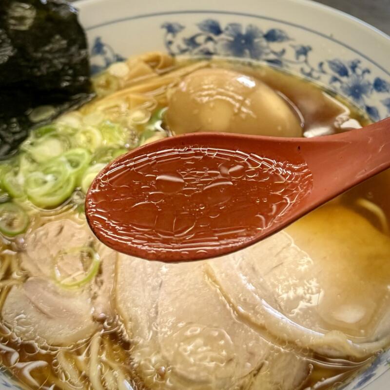 ラーメン シロクロ by 秋田香麺会 秋田県由利本荘市東由利老方 黄桜温泉 優楽里内 道の駅東由利に隣接 特製中華そば 醤油ラーメン スープ