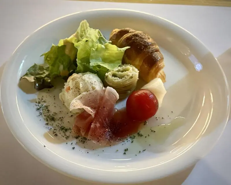 Radio's Bar ラジオズバー 秋田県秋田市大町 川反 秋田駅 お通し