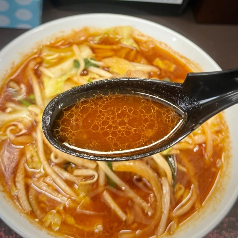 ラーメン はち 秋田県秋田市茨島 ハローワーク秋田前 羽後牛島駅 はちしょうゆ タンポポインスパイア 辛旨醤油ラーメン スープ