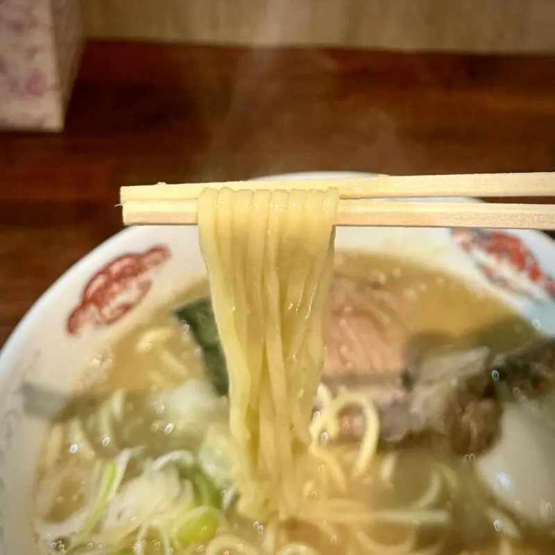 らーめん萬亀 ばんき 秋田県秋田市中通 買物広場 秋田駅前 ブレンド味噌 味噌ラーメン 自家製麺