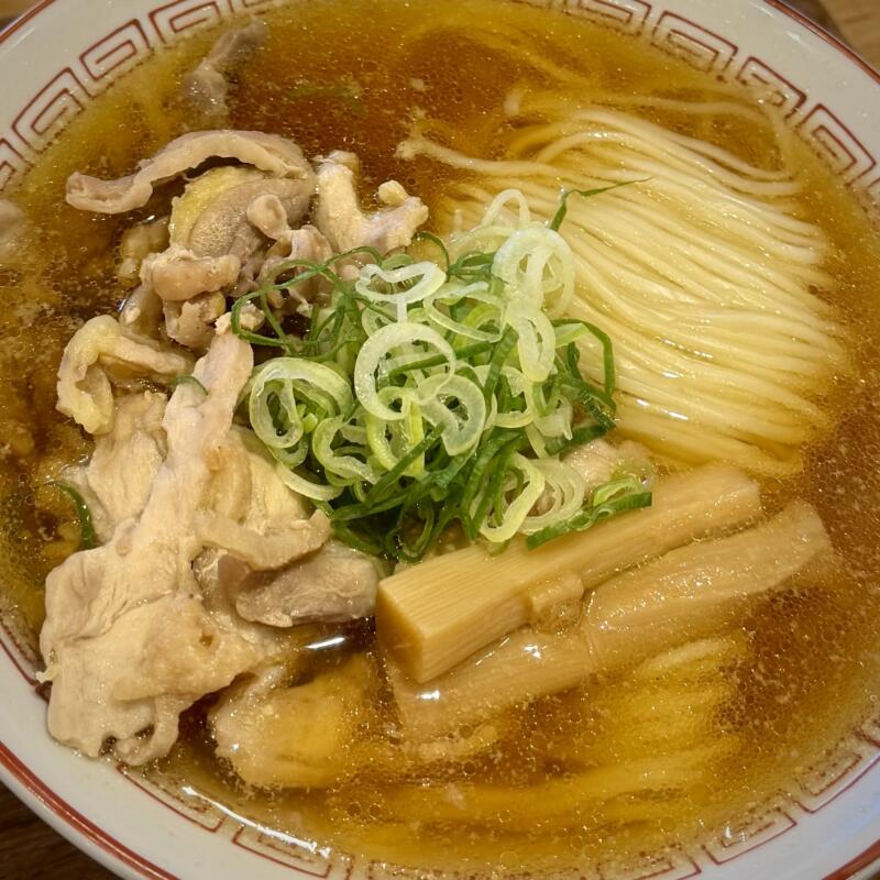 新旬屋本店 山形県新庄市沖の町 親鶏中華蕎麦(醤油) 親鶏中華そば 醤油ラーメン ミニとろチャ丼付 具