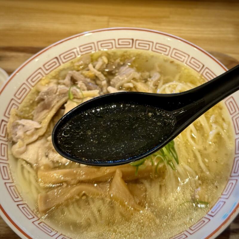 新旬屋本店 山形県新庄市沖の町 親鶏中華蕎麦(塩) 親鶏中華そば 塩ラーメン スープ