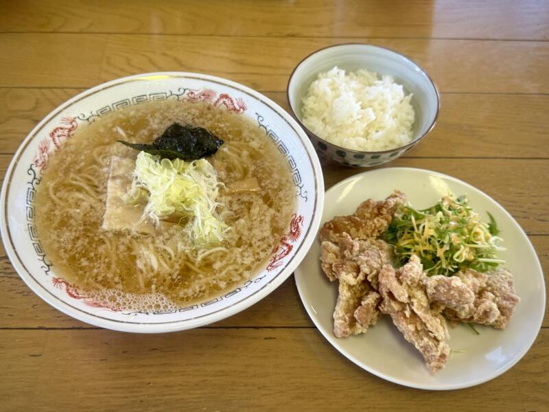 ラーメン食堂 ホームラン 宮城県大崎市古川清水 下三丁目 東大崎駅 醤油中華そば こってり 背脂醤油ラーメン とり唐揚げ定食 鶏の唐揚げ