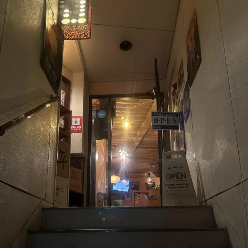 BAR JAH ジャー 秋田県秋田市大町 川反 かわばた 大町五丁目 秋田駅 階段 入口