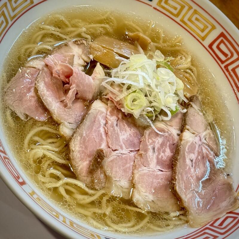 ラーメン いなや。 山梨県甲府市富士見 湯村温泉入口 甲府駅前 午前中ラーメン 塩ラーメン 具