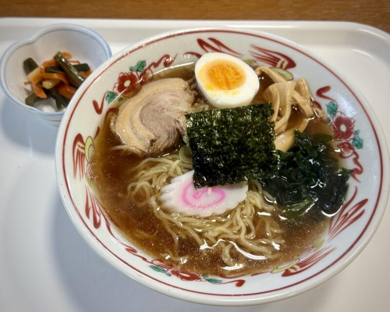 お食事処 ゆらら ゆらら食堂 秋田県鹿角市八幡平 八幡平ふれあいやすらぎ温泉センターゆらら内 大沼温泉 鹿角花輪駅 醤油ラーメン 小鉢付き