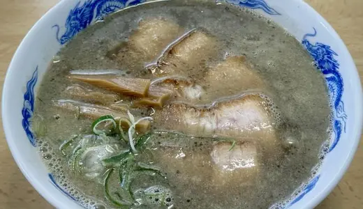 中華そば八助＠青森県弘前市にて特撰煮干しをオーダー！煮干ラーメンの聖地・津軽の中でもかなり風味をガツンと効かせた攻めのニボラー♪