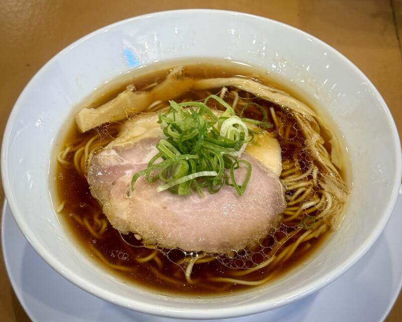 らぁ麺 ひら山 弘前店 青森県弘前市田園 弘前駅 醤油らぁ麺 醤油ラーメン