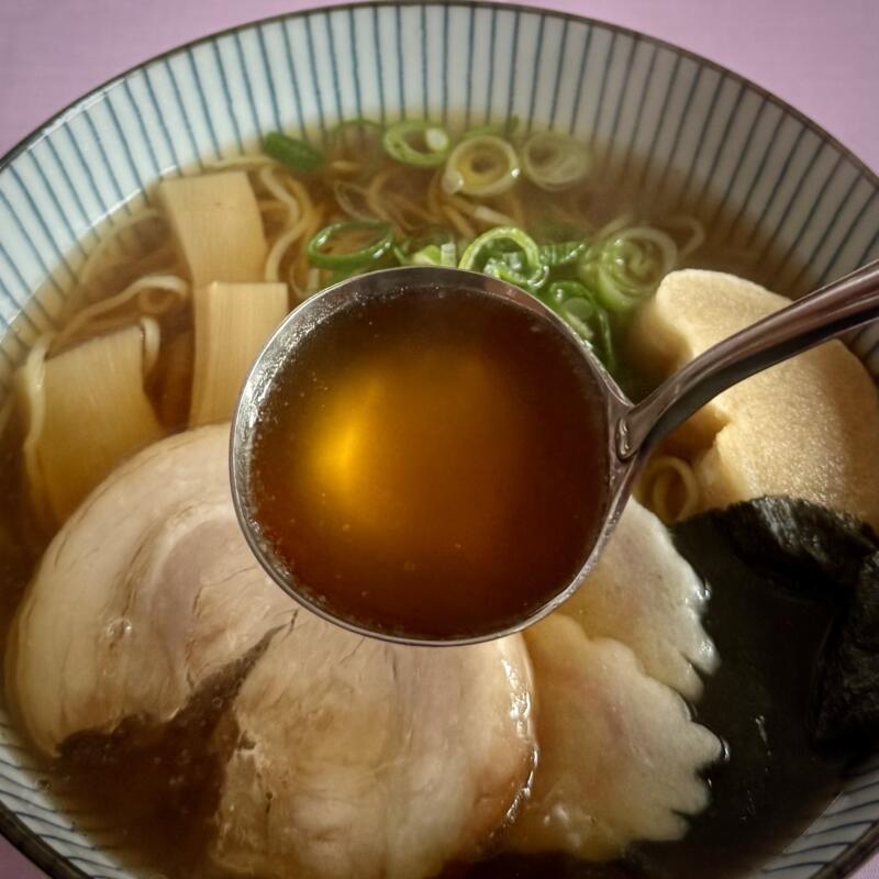 お食事処 北さん家 きたさんち 秋田県秋田市添川 古城苑入口 泉外旭川駅 中華そば 和風醤油ラーメン スープ