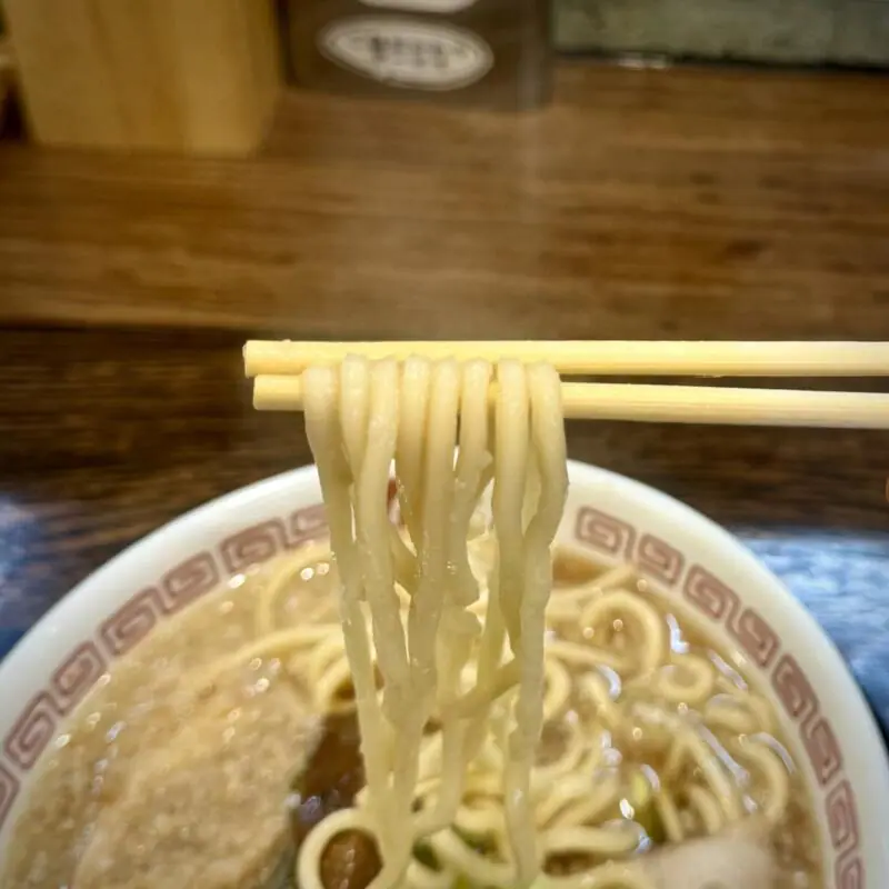 自家製麺 中華そば ひらこ屋 青森県青森市新城 平和台団地 青森駅 せあぶら煮干 中あぶら 背脂 中油 背脂醤油ラーメン 津軽煮干しラーメン 自家製麺