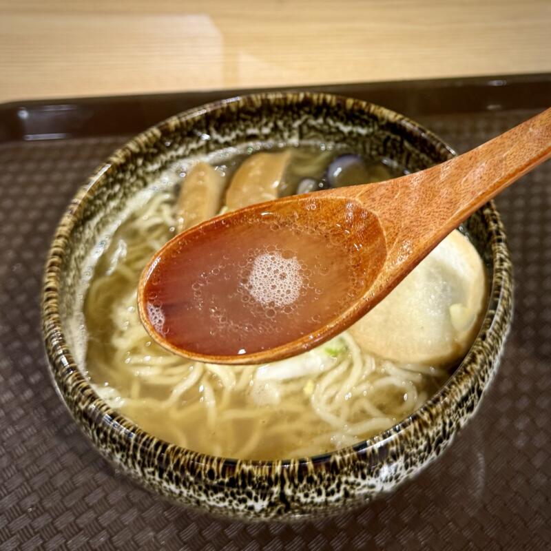 八甲田麺業R アール 八甲田食堂×R campコラボ店 青森県弘前市駅前町 ヒロロ4階 しじみらーめん シジミラーメン 十三湖産蜆 シェルラー スープ