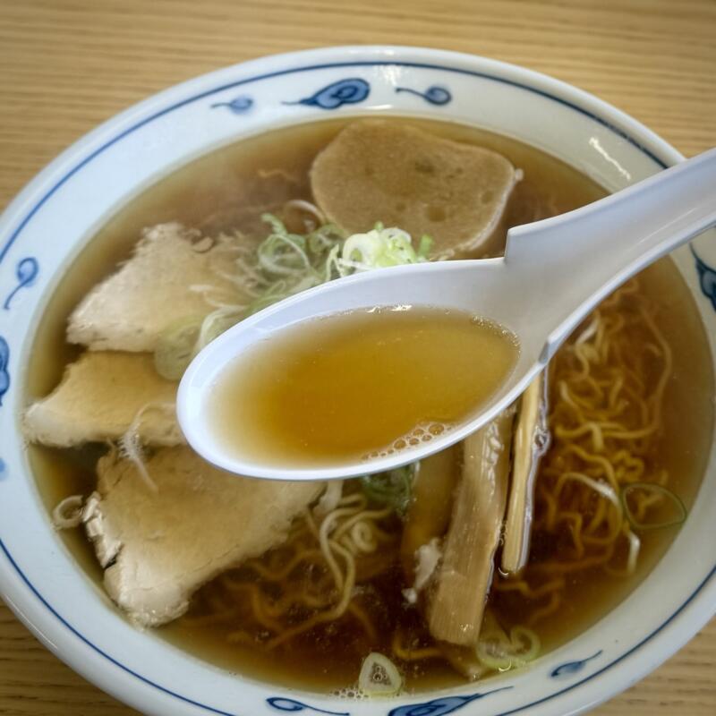 文ちゃんラーメン 青森県弘前市外崎 城東中央三丁目 弘前駅 中華そば 醤油ラーメン 津軽煮干しラーメン スープ