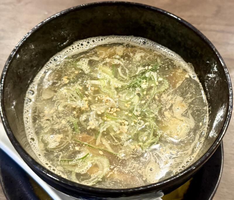 和牛と中華そば 浜蝶 はまちょう 青森県弘前市稲田 城東中央二丁目 弘前駅 本日の煮干しのつけそば つけ麺 つけ汁 スープ
