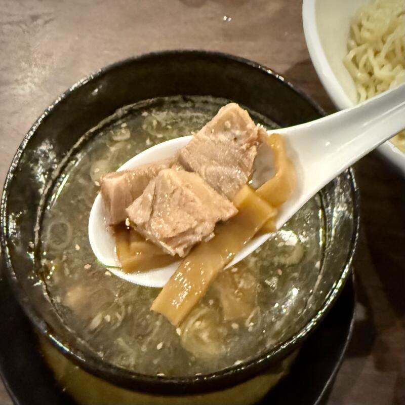 和牛と中華そば 浜蝶 はまちょう 青森県弘前市稲田 城東中央二丁目 弘前駅 本日の煮干しのつけそば つけ麺 具 チャーシュー メンマ