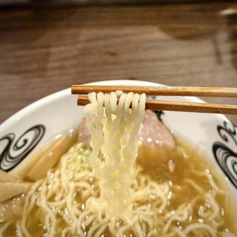 和牛と中華そば 浜蝶 はまちょう 青森県弘前市稲田 城東中央二丁目 弘前駅 冷やし煮干しそば 冷たい津軽煮干しラーメン 冷たい醤油ラーメン 麺