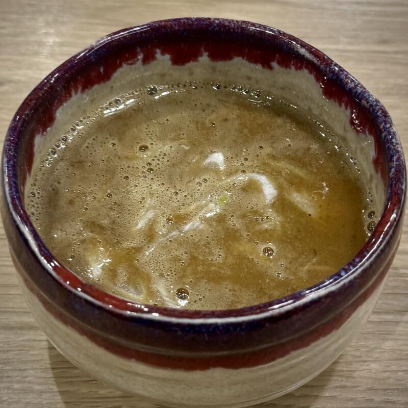 龍麺 りゅうめん 青森県青森市柳川 &LOVINA アンドラビナ1階 青森駅東口ビル 青森駅前 薫香魚介つけ麺 濃厚豚骨魚介系 つけ汁 スープ