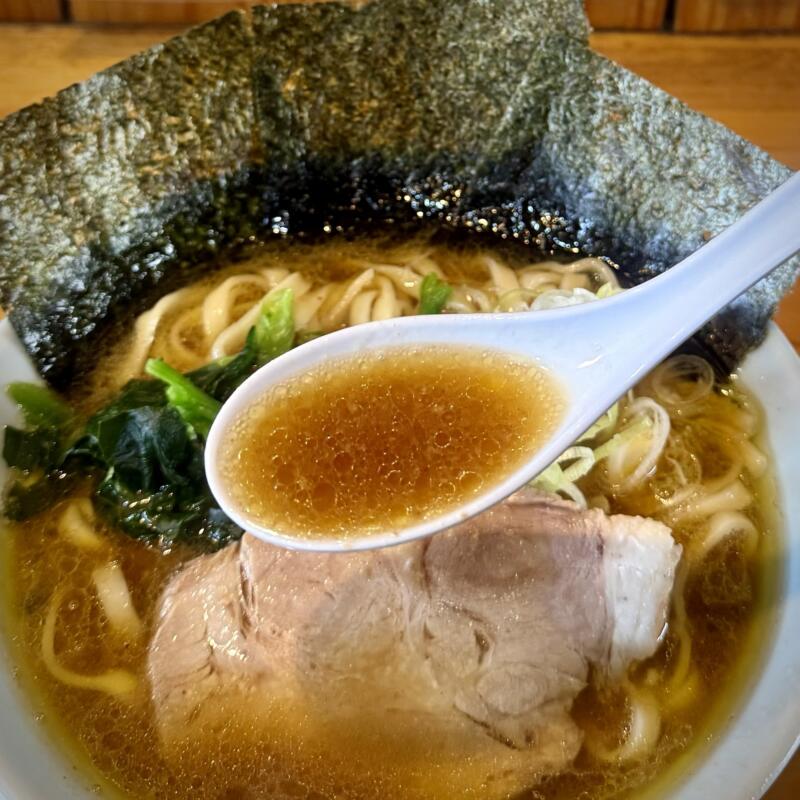 十郎兵衛 Labo ジュロヘエ ラボ 秋田県大仙市大曲上栄町 自家製麺佐藤がリニューアル 仙北振興局入口 大曲駅 横浜家系インスパイア 家系ラーメン 豚骨醤油ラーメン スープ