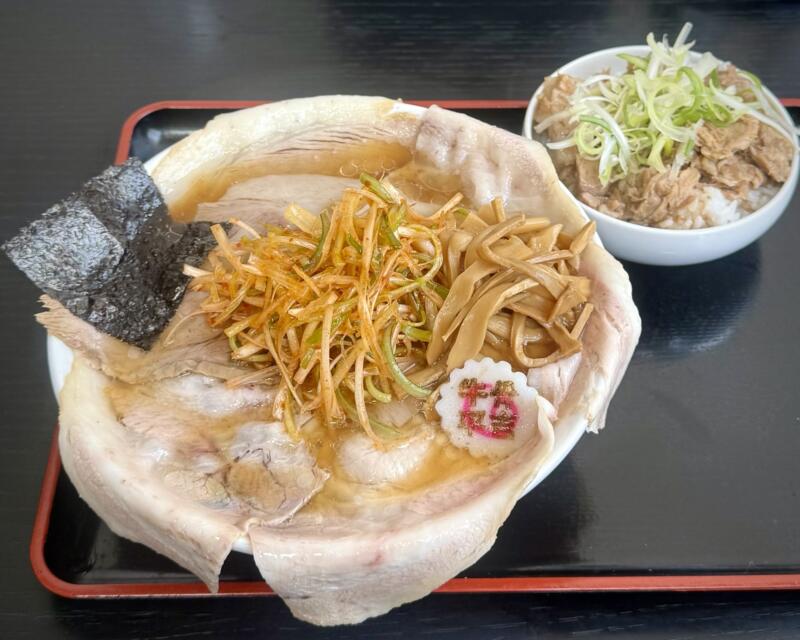 やまがた牛骨ラーメン 二代目平吉屋 へいきちや 富の中西 山形駅 山形県山形市富の中 牛辛ネギチャーシューメン チャーシュー麺 サービスチャーシュー丼