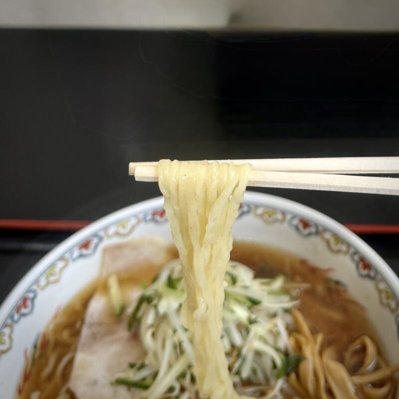 やまがた牛骨ラーメン 二代目平吉屋 へいきちや 富の中西 山形駅 山形県山形市富の中 平吉流レモン氷の冷やし出汁ラーメン 冷たい牛骨ラーメン 麺