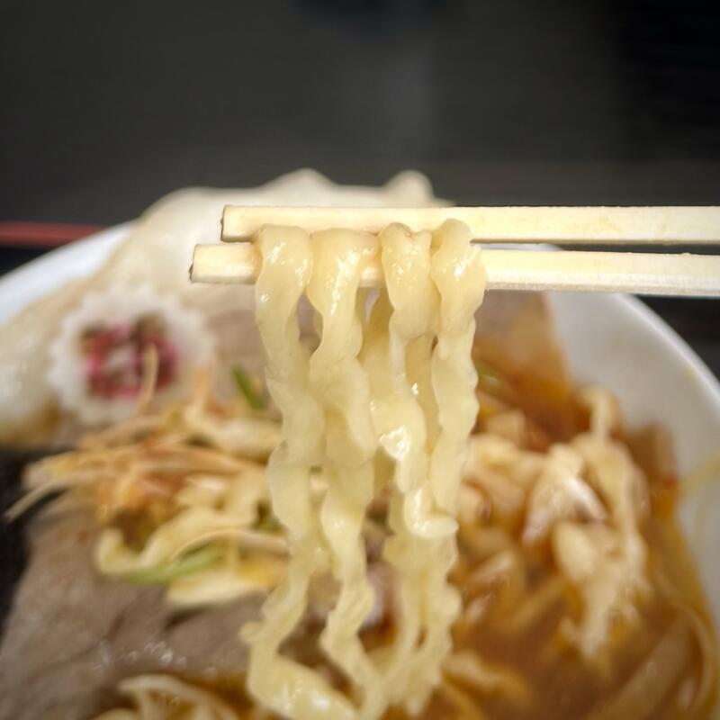 やまがた牛骨ラーメン 二代目平吉屋 へいきちや 富の中西 山形駅 山形県山形市富の中 牛辛ネギチャーシューメン チャーシュー麺 麺