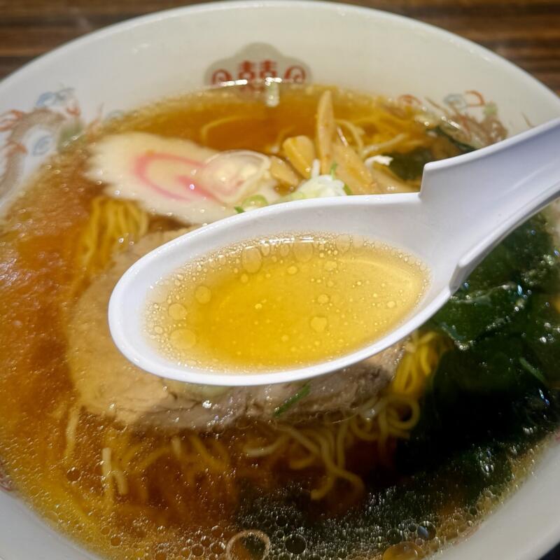 ラーメンハウス どんぐり 岩手県大船渡市大船渡町 おおふなと夢商店街 ラーメン 醤油ラーメン スープ